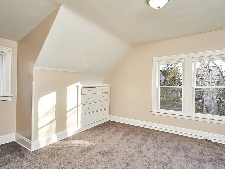 373 N Firestone Blvd — Photo 11
