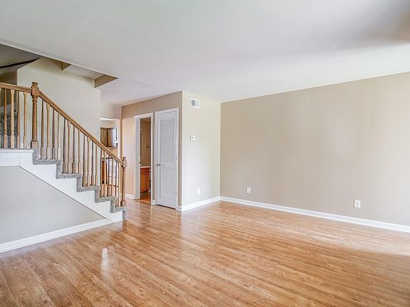 3rd image of 1210 Westridge Ct