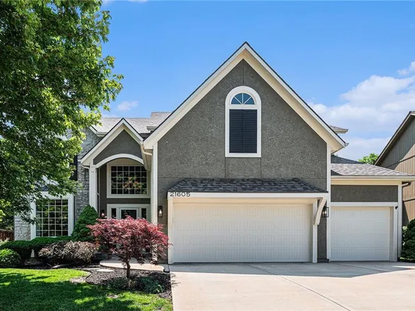 21605 W 98th Ter, Lenexa, KS 66227
