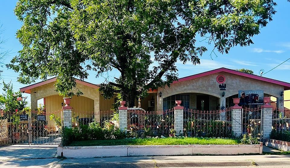 1827 Ferry St, Eagle Pass, TX 78852 Zillow