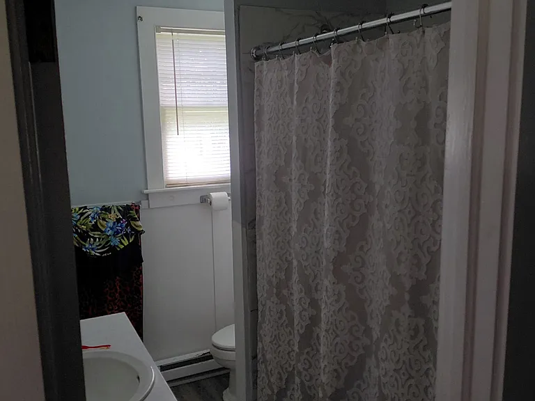 12 Houston Ave — Photo 8
