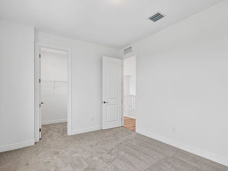 7932 SW Ann St — Photo 29