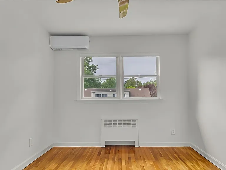 136 Lee Rd — Photo 20