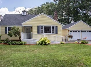 8 Maine Ct, Oakdale, CT 06370