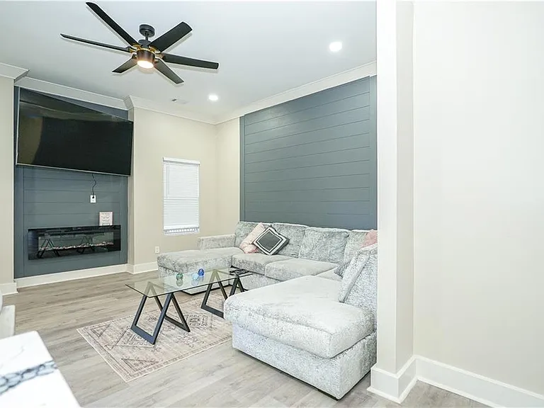 1452 Lockwood Dr SW — Photo 20