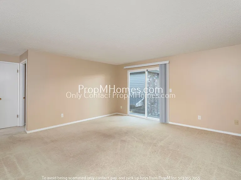 7640 SW 34th Ave #3 — Photo 4