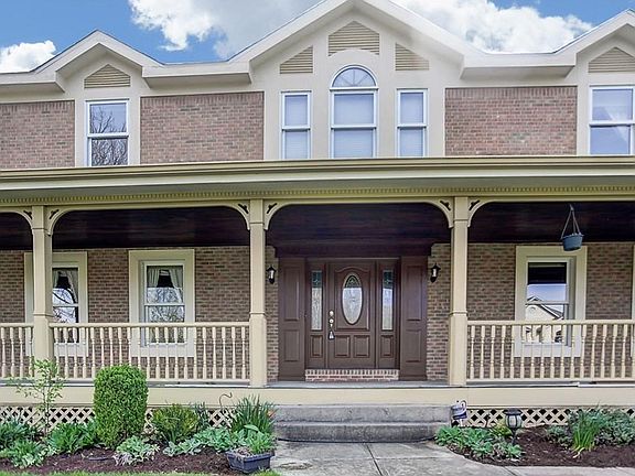 2nd image of 400 Lincoln Cir
