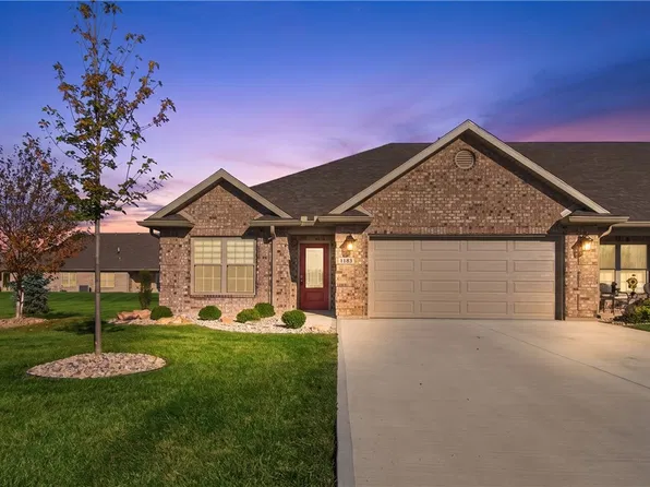 1183 Waterloo St, Troy, OH 45373