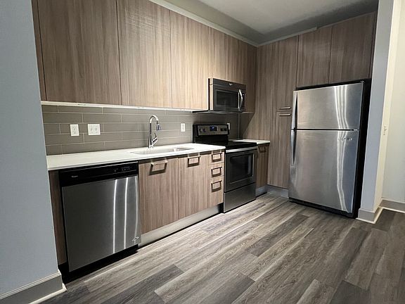 5th image of 8850 NW 36th St #4211