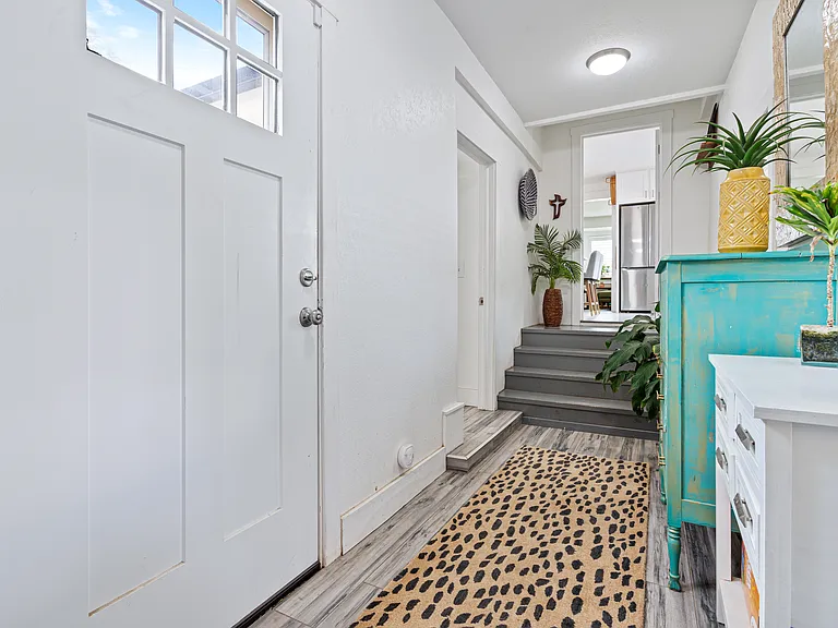 313 Quandt Ave — Photo 14