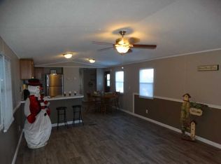 208 S Sue Ellen Ave, Independence, MO 64056