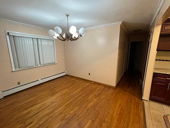 5th image of 10510 78th St APT 1