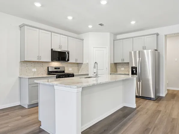 2700 Big Bend Mews, Corinth, TX 76210