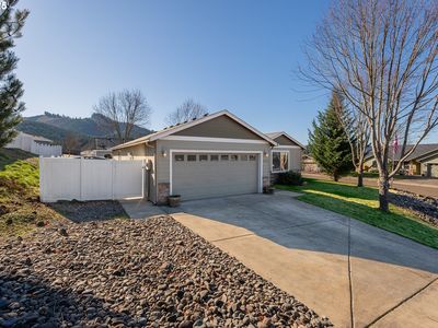 632 Valley Vista St, Sutherlin, OR, 97479
