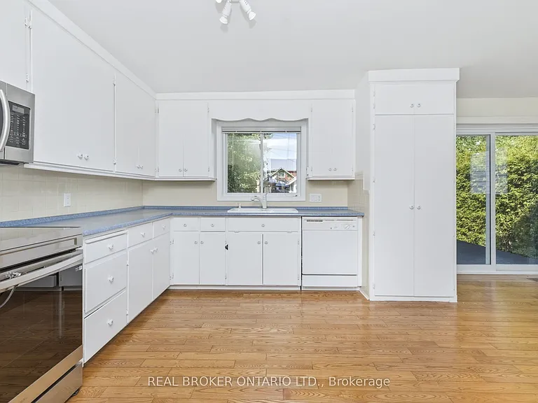 33 Victoria St — Photo 10