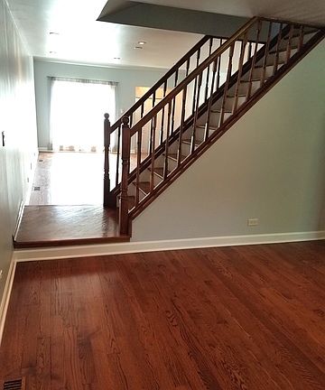 5th image of 366 Honey Locust Dr