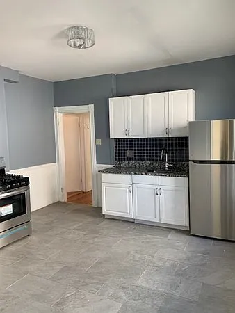 42 Barry St #2 — Photo 20