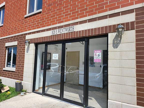 2nd image of 1828 S Wentworth Ave APT 2B