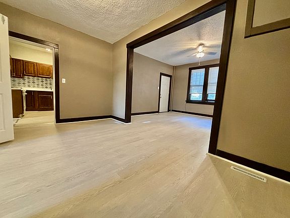 2nd image of 319 E Washington St #11
