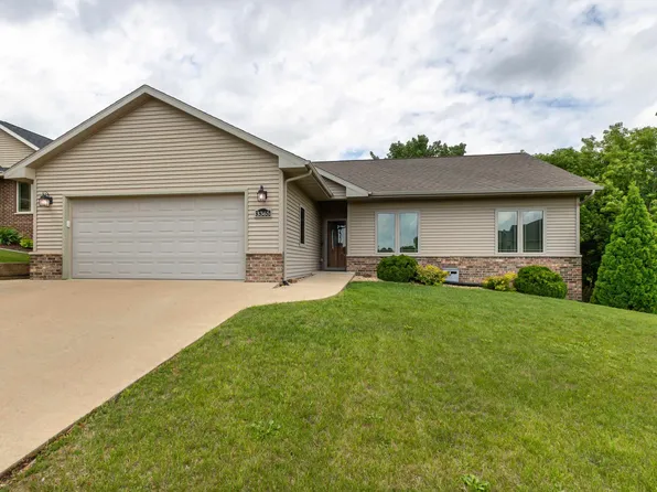 3365 David Dr, Dubuque, IA 52002