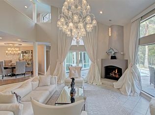 66 Lazy Ln, Spring, TX 77380