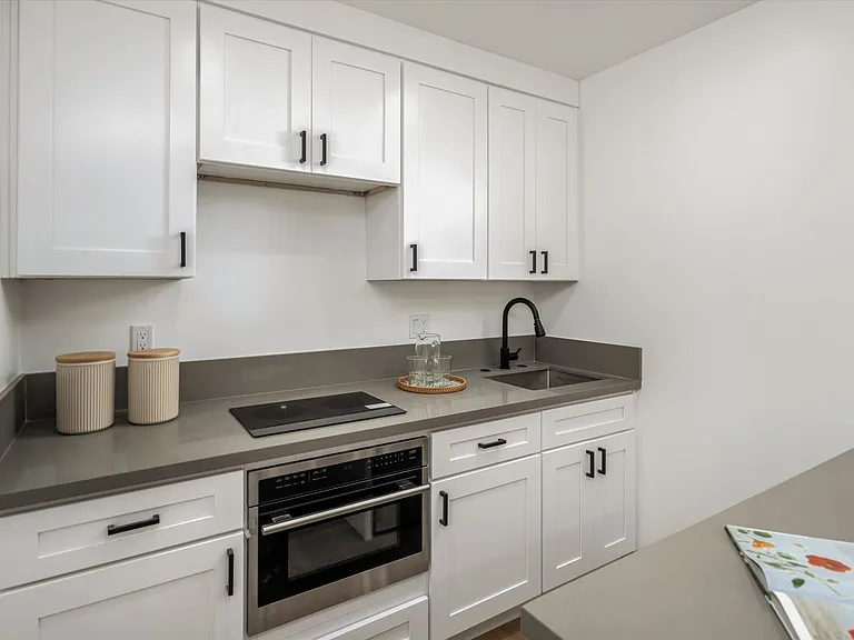 427 W Montecito St — Photo 48