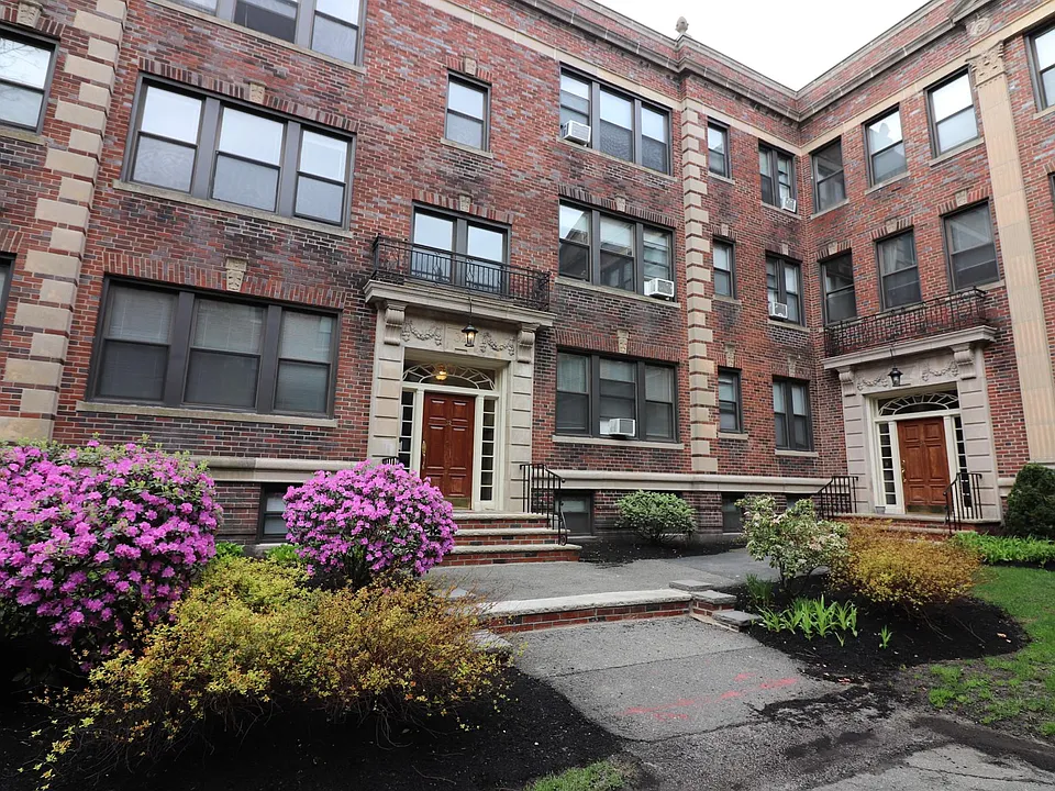20 Park St #2