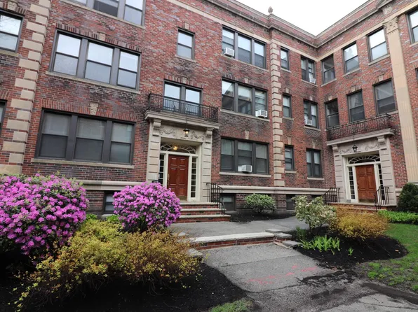 20 Park St APT 2, Brookline, MA 02446