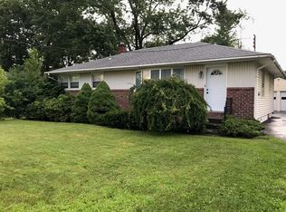 1396 Red Mill Rd, Rensselaer, NY 12144