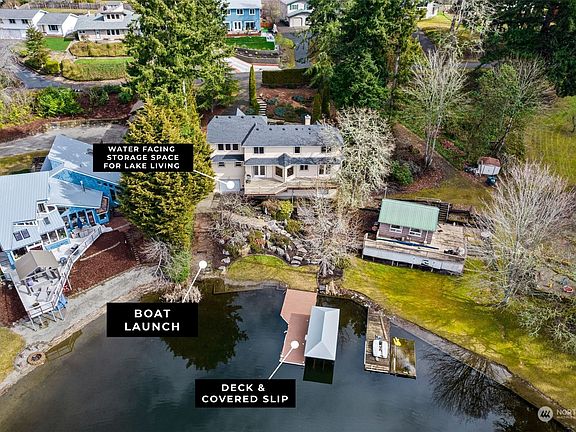 2nd image of 3501 Francis Drive SE