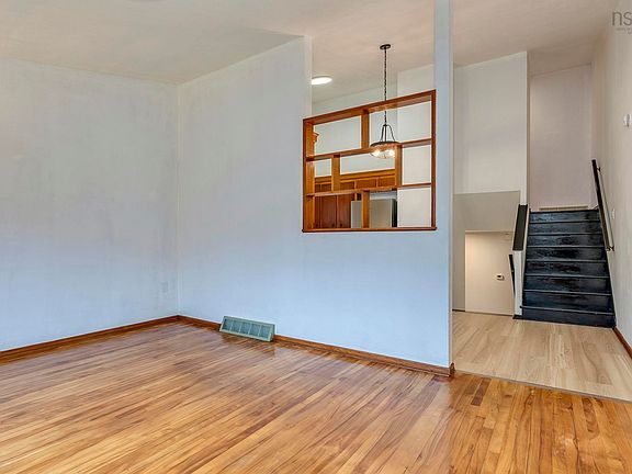 5th image of 7 Palisade Pl