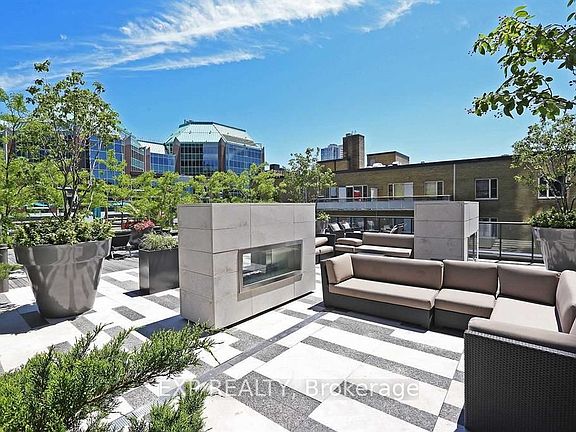 4th image of 101 Charles St E #4804