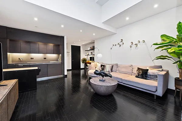 Rented by Keller Williams NYC | media 22