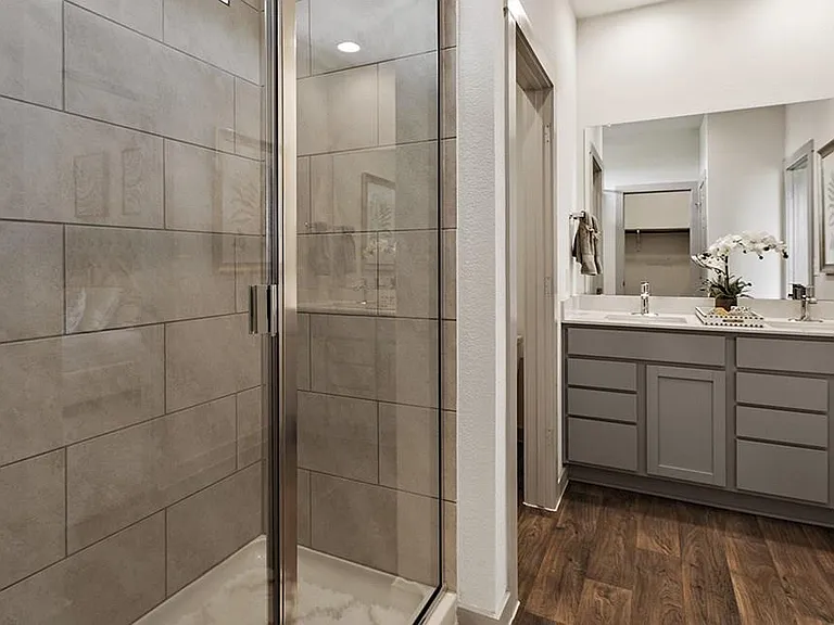 3704 Beechmont Dr — Photo 9