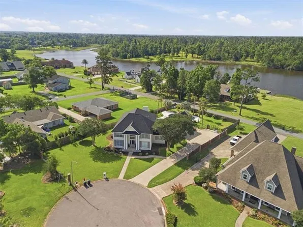 4101 Fernwood Dr, Lake Charles, LA 70605