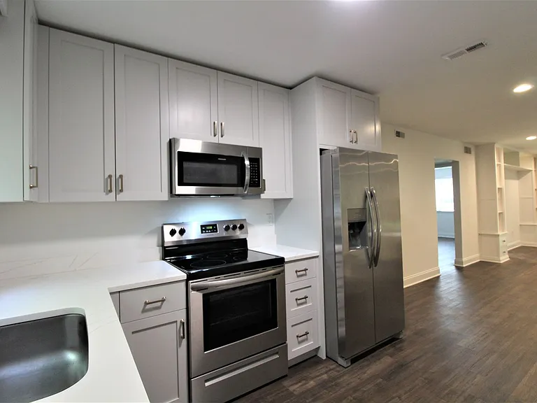2900 Heathstead Pl #I — Photo 11