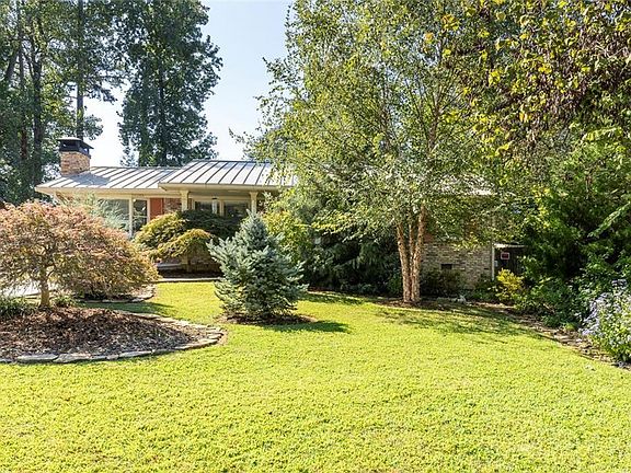 2nd image of 2678 Frontier Trl