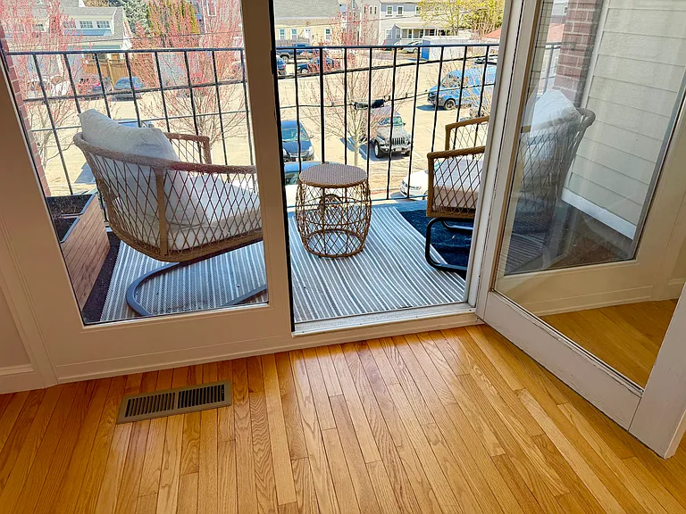 30 Liberty St #2 — Photo 14