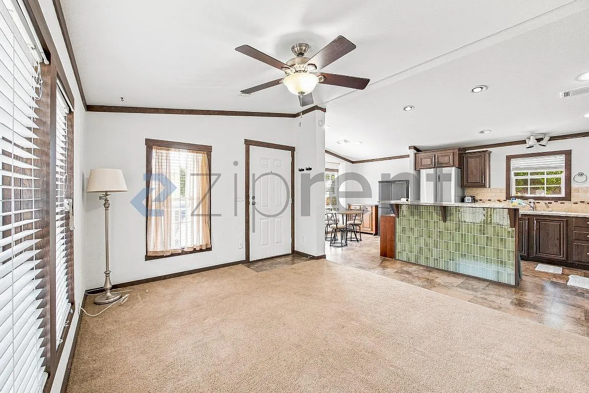 Valero Estates 1 — Photo 3