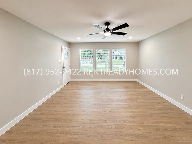 4919 Dickens Rd — Photo 4