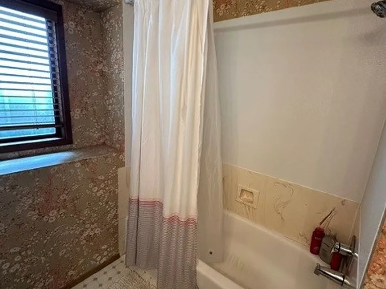 805 Cameo Ct — Photo 9