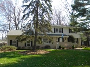 638 Riverside Dr, Cranford, NJ 07016
