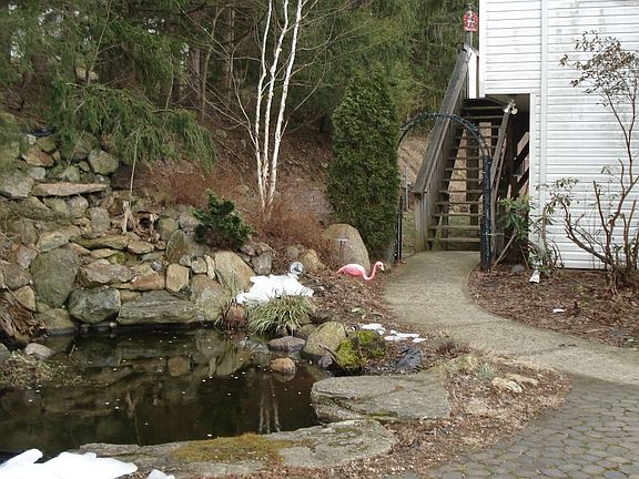 4th image of 265 Main St