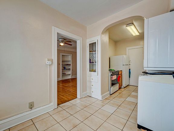 4th image of 2374 Euclid Heights Blvd #Abfa584d4