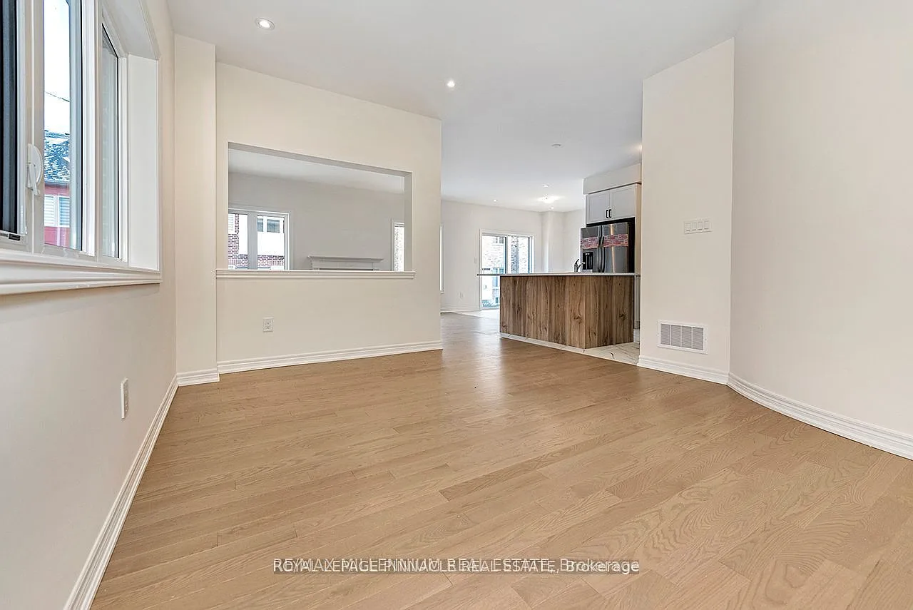 4 bed, $4,200 — Photo 4