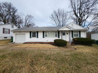 1405 Akron Dr, Saint Louis, MO 63137