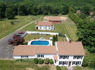 128 Bowers Hill Rd, Oxford, CT 06478