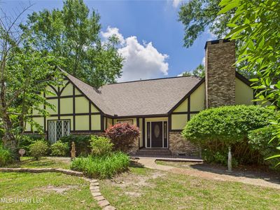 1909 Shady Point Cir, Gautier, MS, 39553