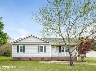 600 Chinaberry Ln, Angier, NC 27501