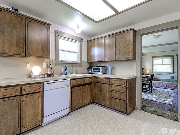4th image of 6845 S Clement Avenue